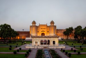 SA Garden in Lahore On Installment